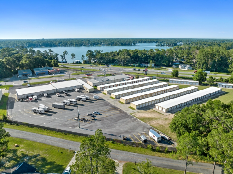 freeup storage lake park - drone shot